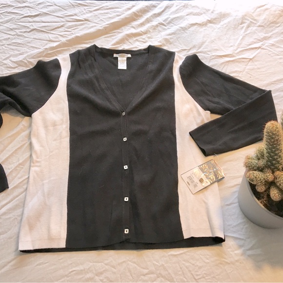 NWT cardigan sz L - Picture 2 of 7